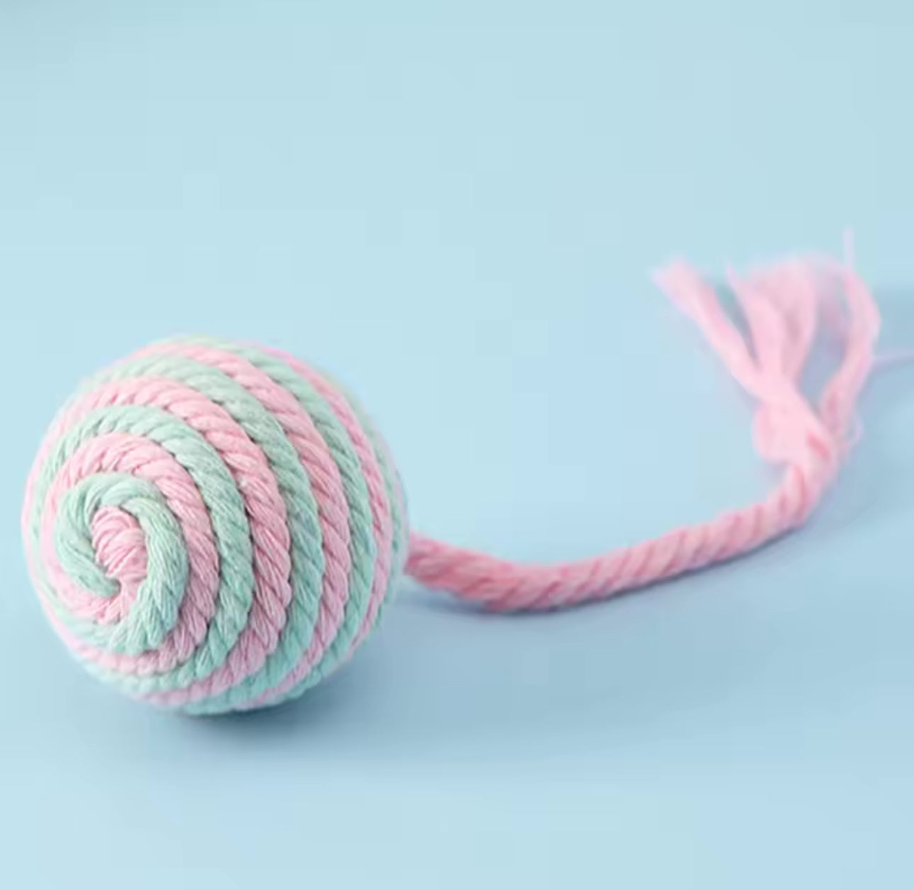 Yarn Ball Cat Toy Game With String