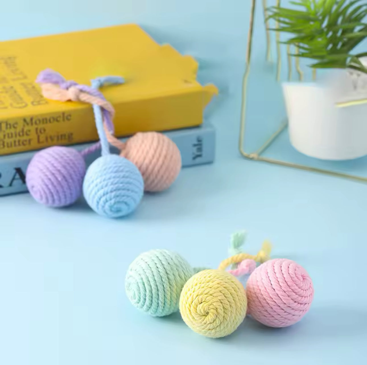 Yarn Ball Cat Toy Game With String