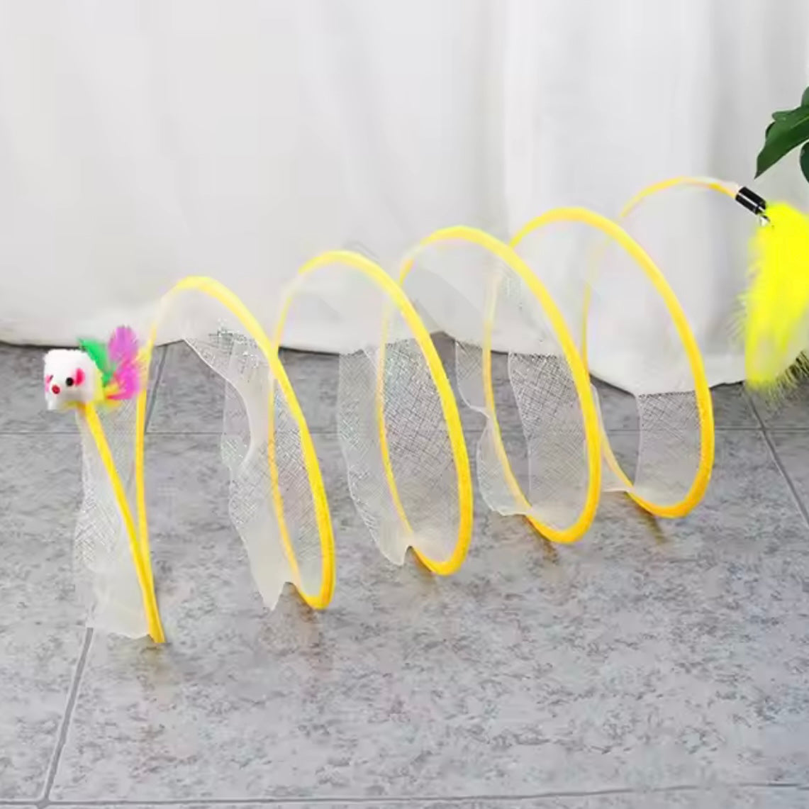 Spiral Cat Tunnel Toy Game With Mouse